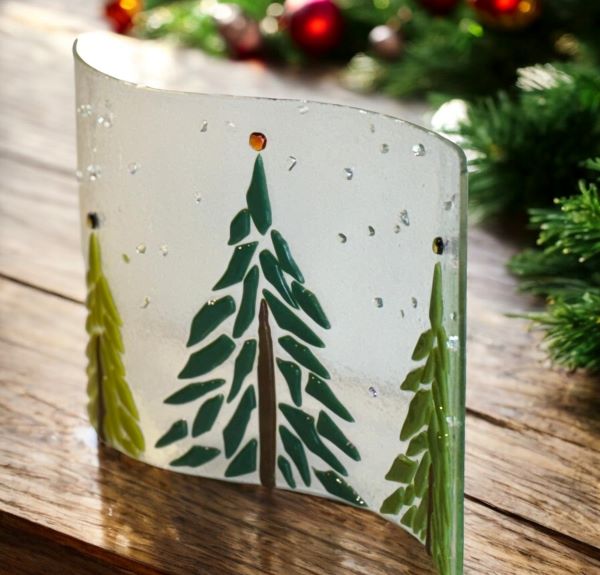 Evergreen Waves of Christmas Charm