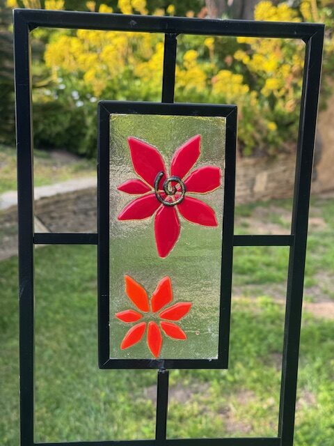Triple Bloom Trellis - Image 2